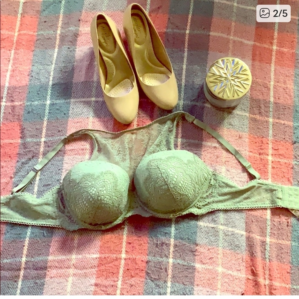 Victoria's Secret Lace Bra in Mint Green